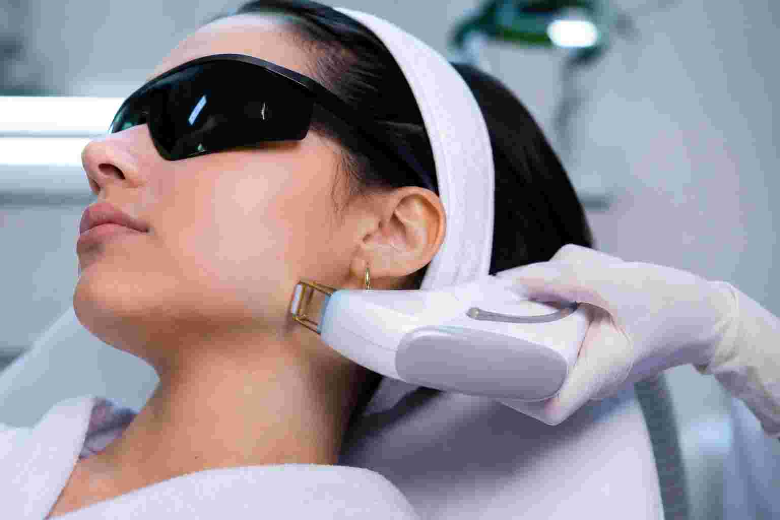 Chin / Sidelocks LHR Treatment